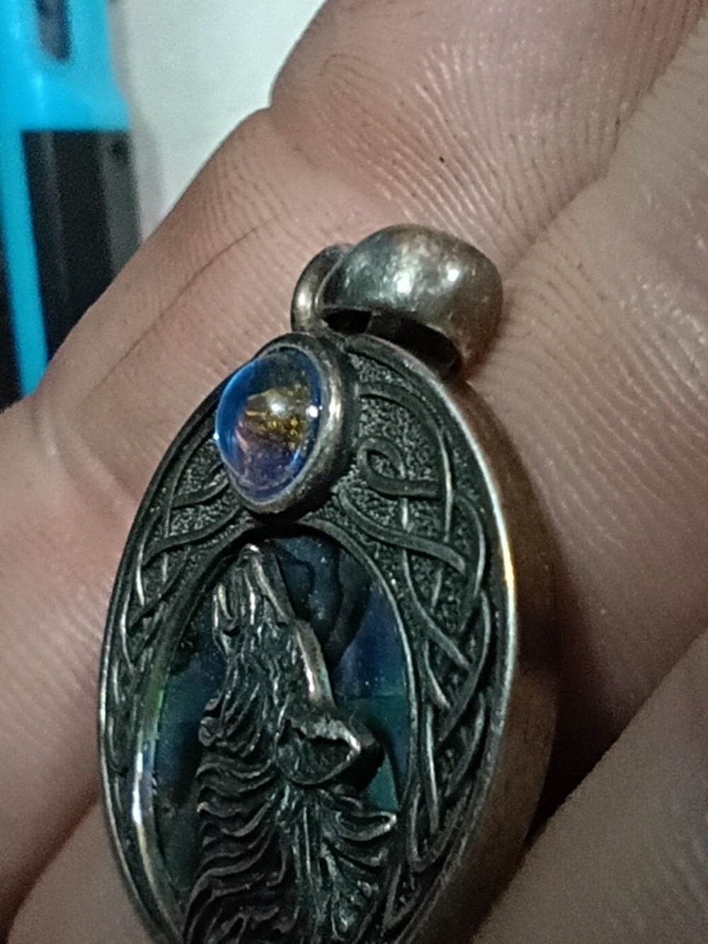 925 Sterling Silver Howling Wolf Pendant with Abalone Shell Inlay & Blue Accent
